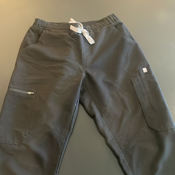 FIGS Yola women’s scrub pants - Picture 4 of 6